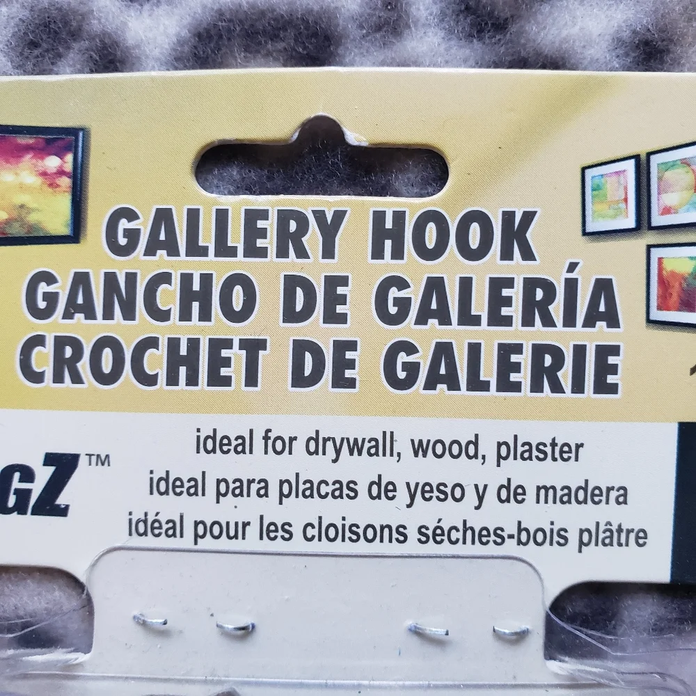 HangZ Gallery Hooks, 15 Pieces, 30 LB. Ideal for Drywall, Wood, Plaster, NIP